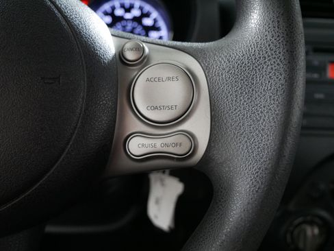 Used 2013 Nissan Versa SV image 27