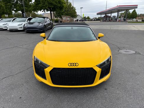 Used 2017 Audi R8 V10 AWD/4WD image 8