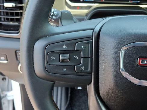 Used 2025 GMC Sierra 1500 AT4 w/ AT4 Premium Package AWD/4WD image 23