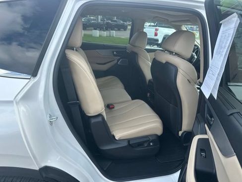 Used 2025 Acura MDX SH-AWD w/ Technology Package image 32