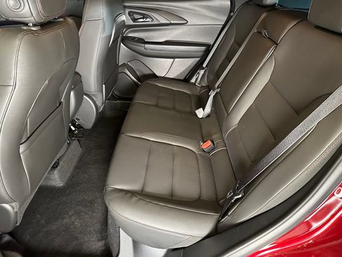Used 2025 Chevrolet TrailBlazer RS w/ Convenience Package FWD image 21