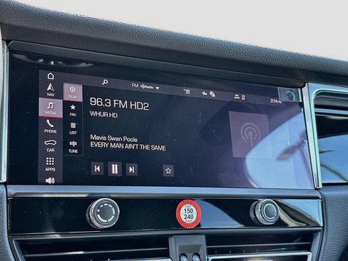 New 2026 Porsche Macan AWD/4WD image 15