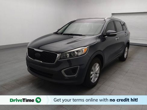 Used 2017 Kia Sorento FWD image 1