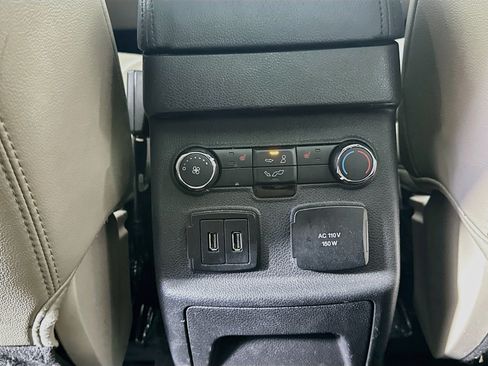 Used 2018 Ford Explorer Limited FWD image 28