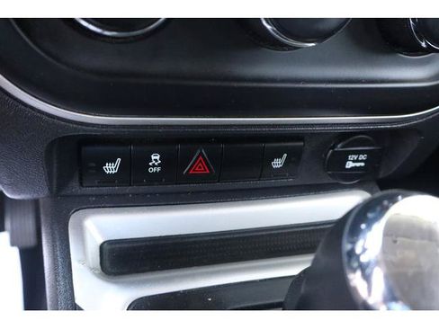 Used 2014 Jeep Compass Latitude FWD image 14