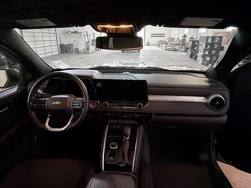 Used 2023 Chevrolet Colorado LT w/ LT Convenience Package II AWD/4WD image 10