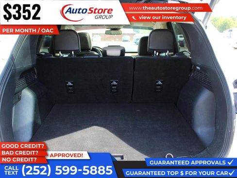 Used 2020 Ford Escape Titanium w/ Titanium Premium Package 2.0 image 9