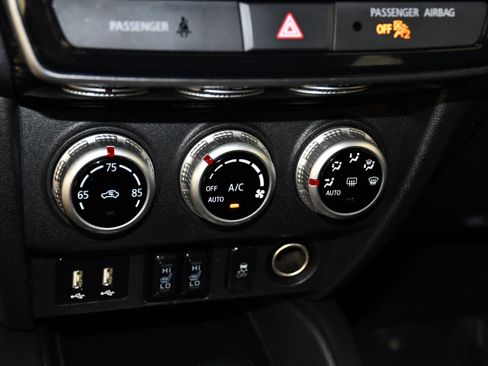 Used 2021 Mitsubishi Outlander Sport SE AWD/4WD image 28