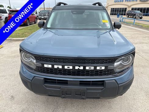 Used 2025 Ford Bronco Sport Outer Banks w/ Outer Banks Tech Package+ image 2