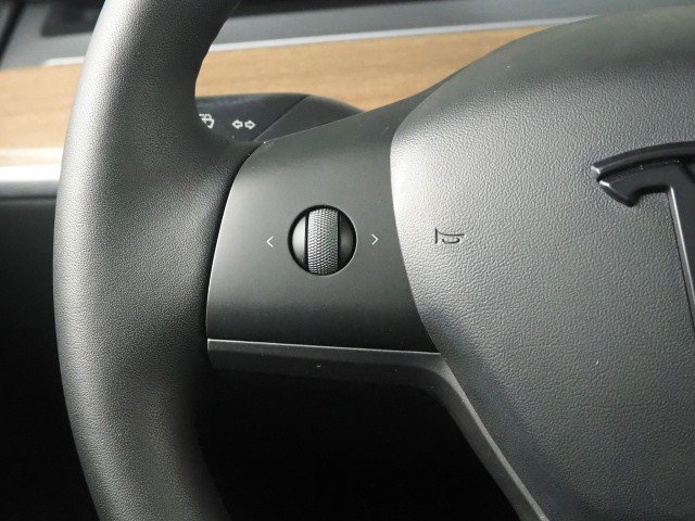 Used 2022 Tesla Model 3 Performance AWD/4WD image 21