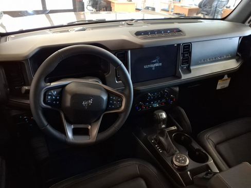 New 2026 Ford Bronco Badlands AWD/4WD image 5