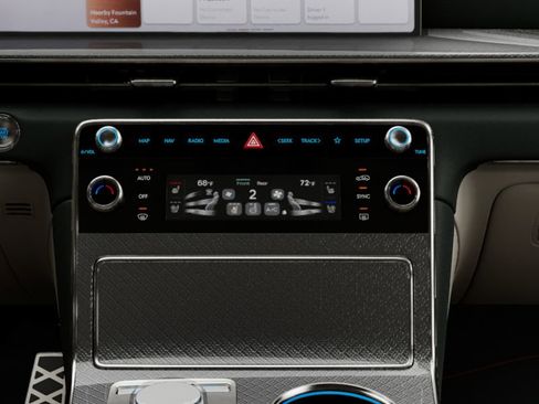 Used 2025 Genesis GV80 3.5T e-SC image 15