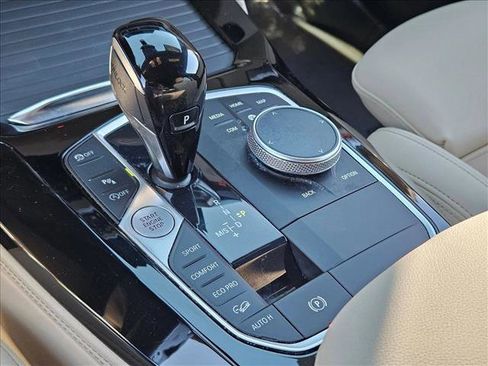 Used 2022 BMW X4 xDrive30i image 12