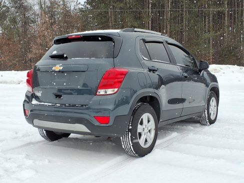Used 2022 Chevrolet Trax LT w/ Premium Seat Package image 14