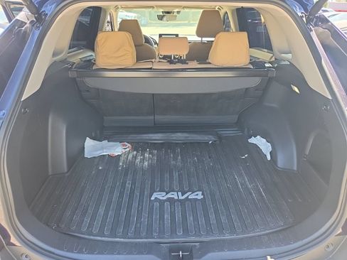 Certified 2025 Toyota RAV4 XLE w/ Convenience Package AWD/4WD image 13