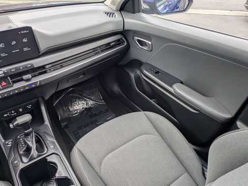 Used 2025 Kia K4 FWD image 28