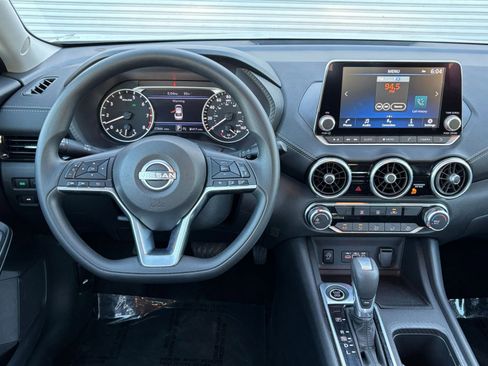 Used 2025 Nissan Sentra SV FWD image 32