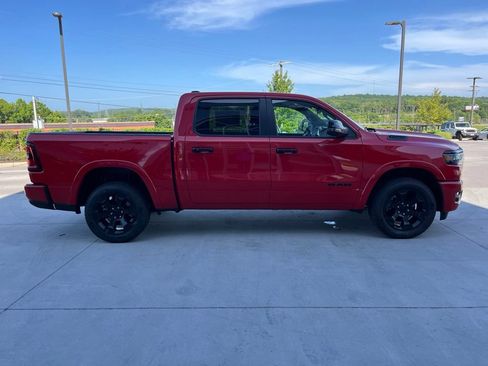 Used 2025 RAM 1500 Big Horn AWD/4WD image 21