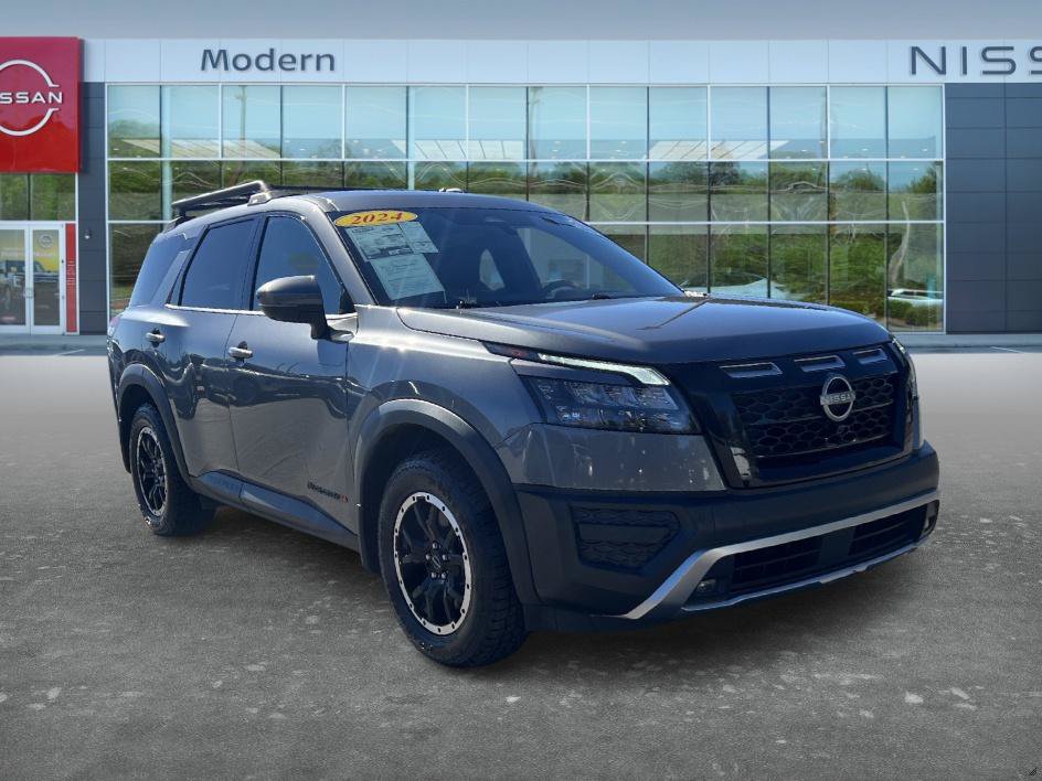 Used 2024 Nissan Pathfinder Rock Creek AWD/4WD image 3