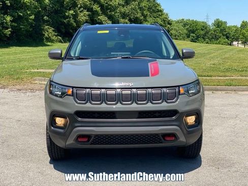 Used 2022 Jeep Compass Trailhawk AWD/4WD image 2