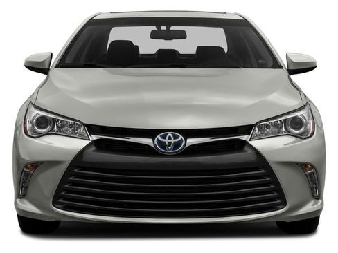 Used 2016 Toyota Camry XLE w/ Moonroof Package FWD image 4