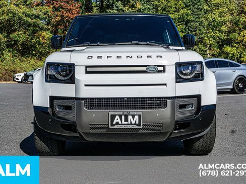 Used 2023 Land Rover Defender 110 X-Dynamic SE image 10