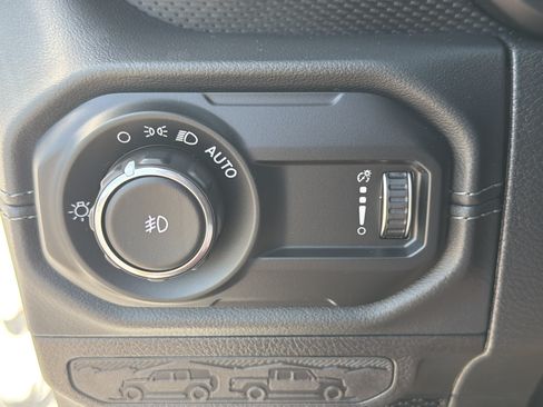 Used 2024 Jeep Wrangler Unlimited Rubicon 392 AWD/4WD image 36