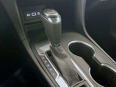 Used 2020 Chevrolet Equinox LT image 24