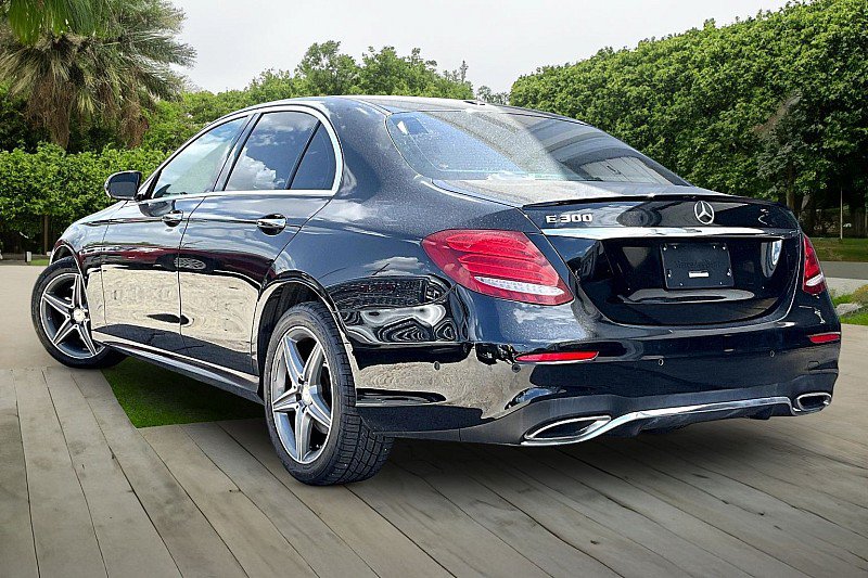Used 2017 Mercedes-Benz E 300 image 9
