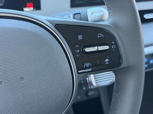 Used 2024 Hyundai Ioniq 5 Limited image 15