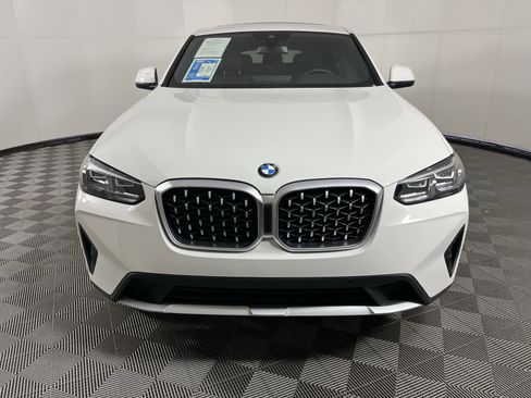 Used 2025 BMW X4 xDrive30i image 8