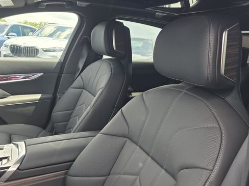 New 2026 BMW 760i xDrive w/ Executive Package AWD/4WD image 15