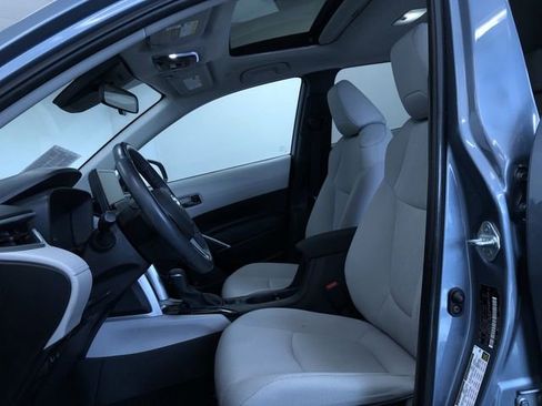 Used 2023 Toyota Corolla Cross LE w/ Moonroof Package image 19