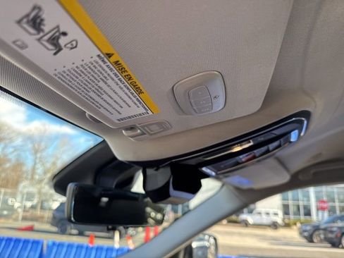 Certified 2022 Jeep Grand Cherokee Limited w/ Luxury Tech Group II image 39