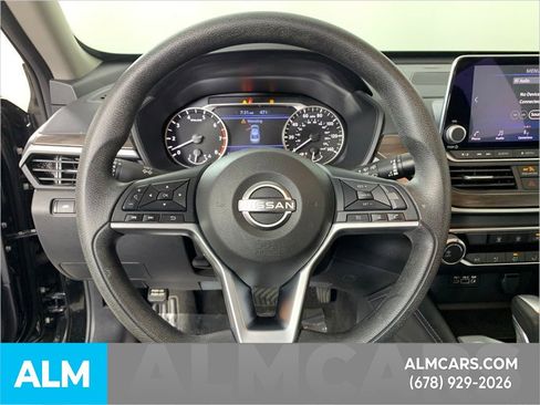 Used 2023 Nissan Altima 2.5 SV image 22