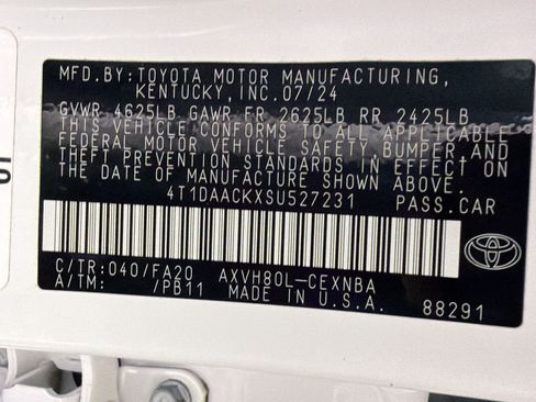 Used 2025 Toyota Camry LE FWD image 22