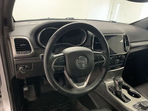 Used 2019 Jeep Grand Cherokee Limited w/ Trailer Tow Group IV AWD/4WD image 15