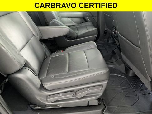 Used 2021 Chevrolet Suburban LT AWD/4WD image 32
