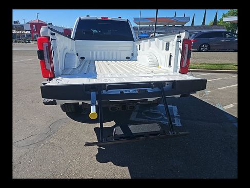 New 2026 Ford F250 Platinum w/ FX4 Off-Road Package AWD/4WD image 15