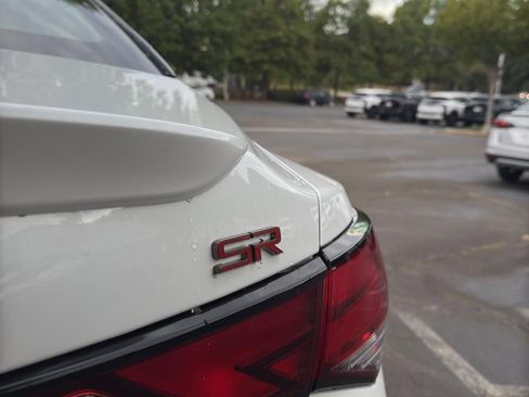 New 2025 Nissan Sentra SR image 15