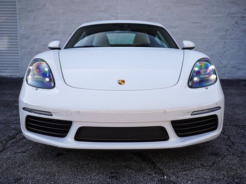 Used 2022 Porsche 718 Cayman image 5