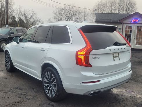 Used 2020 Volvo XC90 T5 Momentum w/ Protection Package Premier image 6