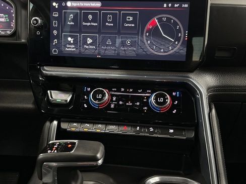 Used 2024 GMC Sierra 1500 Denali w/ Denali Reserve Package AWD/4WD image 22