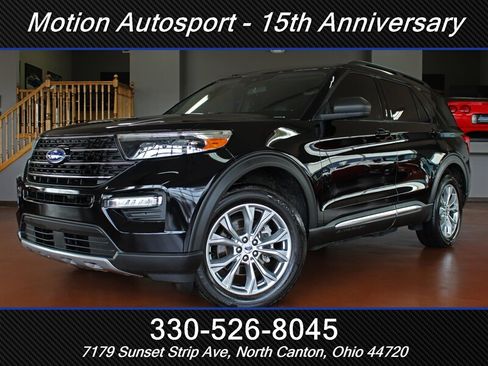 Used 2020 Ford Explorer XLT w/ Equipment Group 202A AWD/4WD image 1