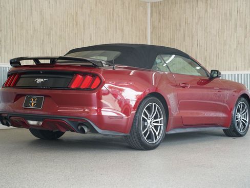 Used 2017 Ford Mustang Premium RWD image 10