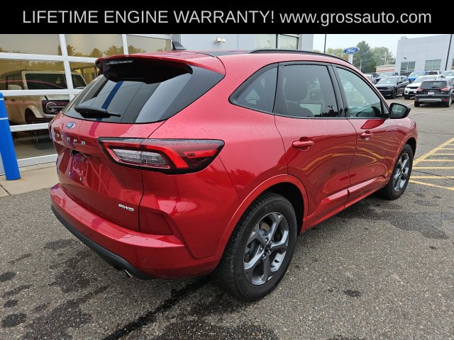Used 2023 Ford Escape ST-Line w/ Tech Pack #1 AWD/4WD image 8