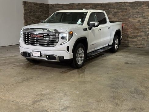 Used 2023 GMC Sierra 1500 Denali w/ Technology Package image 5
