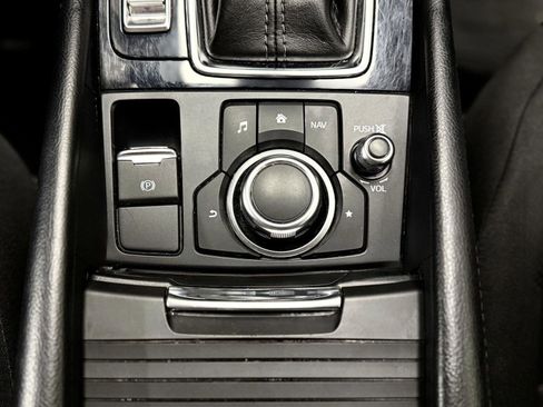 Used 2018 MAZDA MAZDA3 Sport image 21
