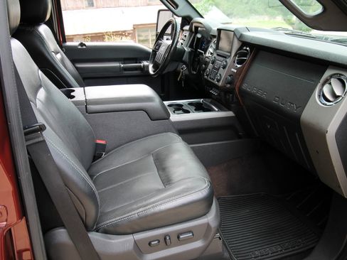 Used 2016 Ford F250 Lariat w/ Lariat Ultimate Package image 41