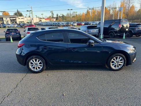 Used 2015 MAZDA MAZDA3 i Touring w/ Technology Package image 6